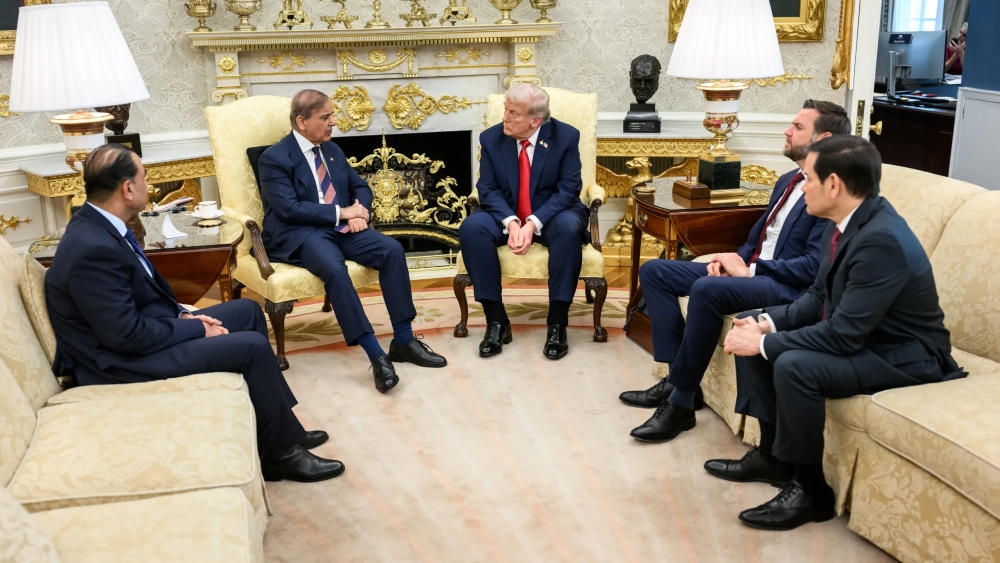 LIVE: PM Sharif invites Iran, US delegations to 'Islamabad Talks' for negotiations on Friday  